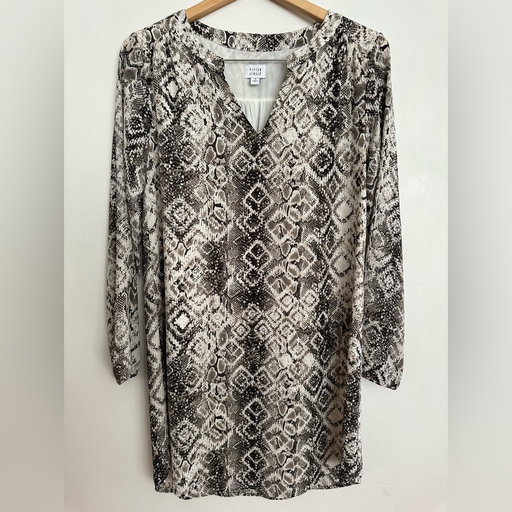 Evereve Peyton Jensen Womens SNAKE Lorene Shift Dress Lined